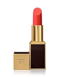 To Tom Ford, there is no more dramatic accessory than a perfect lip. It is the focus of the face and it has the power to define a woman's whole look. Each lip color is Tom Ford's modern ideal of an essential makeup shade. Rare and exotic ingredients including soja seed extract, Brazilian murumuru butter and chamomilla flower oil create an ultracreamy texture with an incredibly smooth application. Specially treated color pigments are blended to deliver pure color with just the right balance of luminosity. To Tom Ford, there is no more dramatic accessory than a perfect lip. It is the focus of the face and it has the power to define a woman's whole look. Each lip color is Tom Ford's modern ideal of an essential makeup shade. Rare and exotic ingredients including soja seed extract, Brazilian murumuru butter and chamomilla flower oil create an ultracreamy texture with an incredibly smooth application. Specially treated color pigments are blended to deliver pure color with just the right balance of luminosity.
