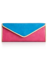 Offered in a variety of eye-catching colors, the Angle clutch from Big Buddha is the perfect style to take from a day of shopping to drinks with the girls. Offered in a variety of eye-catching colors, the Angle clutch from Big Buddha is the perfect style to take from a day of shopping to drinks with the girls.