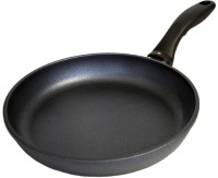 Swiss Diamond Nonstick 8 Cast-Aluminum Fry Pan Swiss Diamond Nonstick 8 Cast-Aluminum Fry Pan