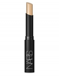 Brilliantly obscures imperfections and dark spots with a creamy, vitamin-rich formula that nourishes the skin for all-day wear. Crease-proof and easily blendable for a flawless finish. Long-wearing and enriched with moisturizing Vitamin E. Brilliantly obscures imperfections and dark spots with a creamy, vitamin-rich formula that nourishes the skin for all-day wear. Crease-proof and easily blendable for a flawless finish. Long-wearing and enriched with moisturizing Vitamin E.