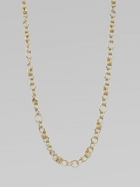 A classic style with radiant 18k gold circle and oval links. 18k goldLength, about 33Lobster clasp closureMade in Italy