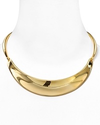 Gold collar necklaces continue to be a strong trend, and this striking piece from Lauren by Ralph Lauren perfects the look. Slip it on to lend every look a dose of statement shine. Gold collar necklaces continue to be a strong trend, and this striking piece from Lauren by Ralph Lauren perfects the look. Slip it on to lend every look a dose of statement shine.