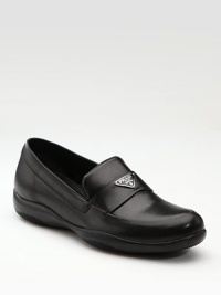 Classic design of rich Nappa leather features the iconic Prada logo.Leather lining Padded insole Rubber sole ImportedOUR FIT MODEL RECOMMENDS ordering one half size up as this style runs small. Classic design of rich Nappa leather features the iconic Prada logo.Leather lining Padded insole Rubber sole ImportedOUR FIT MODEL RECOMMENDS ordering one half size up as this style runs small.