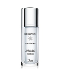 Diorsnow is a clinically-proven brightening treatment collection that evens the complexion, diminishes the appearance of dark spots and increases radiance. Powered by Icelandic Glacial Water and Diors exclusive Transparency Enhancing Complex the new formulas counteract skin acidity and target all 5 features of a radiant complexion (evenness, luminosity, moisture, texture and plumpness) for even faster and more effective brightening results. Immediately skin is illuminated with a flawless and even radiance that is intensified day after day. Diorsnow is a clinically-proven brightening treatment collection that evens the complexion, diminishes the appearance of dark spots and increases radiance. Powered by Icelandic Glacial Water and Diors exclusive Transparency Enhancing Complex the new formulas counteract skin acidity and target all 5 features of a radiant complexion (evenness, luminosity, moisture, texture and plumpness) for even faster and more effective brightening results. Immediately skin is illuminated with a flawless and even radiance that is intensified day after day.