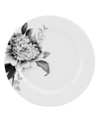 Subdued in shades of gray, the vivacious florals of Moonlit Garden dinnerware adorn this sleek white dinner plate with modern romance. In durable Lenox porcelain.