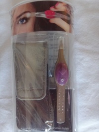 AMETHYST Swarovski® Crystal TrendTweeze WaterProof Lighted Tweezers. Leather Case AMETHYST Swarovski® Crystal TrendTweeze WaterProof Lighted Tweezers. Leather Case