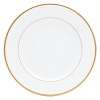 Palmyre provides the ideal backdrop for personal creativity. Able to set a refined table with its understated beauty or by creating a personalized setting when paired with another Bernardaud collection.