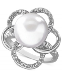 A girl's gotta look good. This glamorous GUESS ring features crystal accents and a large glass pearl set in silvertone mixed metal. Size 7. A girl's gotta look good. This glamorous GUESS ring features crystal accents and a large glass pearl set in silvertone mixed metal. Size 7.