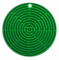 Le Creuset Silicone 8 Round Cool Tool, Fennel Le Creuset Silicone 8 Round Cool Tool, Fennel