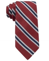 Add a new angle to your business attire with this handsome diagonally-striped silk tie from Tommy Hilfiger.