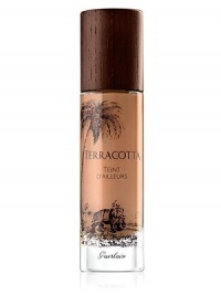 Terracotta Teint D'Ailleurs is a new basic for beautiful skin, the first tinted moisturizer in the collection, it captures the summer's sun-kissed radiance and holds true on the skin from morning until night.The unprecedented texture, part tinted gel and part cream melts away like silk, gliding over the skin to blend away imperfections, smooth and even out the complexion. Terracotta Teint D'Ailleurs is a new basic for beautiful skin, the first tinted moisturizer in the collection, it captures the summer's sun-kissed radiance and holds true on the skin from morning until night.The unprecedented texture, part tinted gel and part cream melts away like silk, gliding over the skin to blend away imperfections, smooth and even out the complexion.