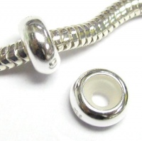 1 Pc 925 Sterling Silver Focal Round Stopper With Rubber Bead For Pandora Troll Biagi Chamilia European Charm Bracelets 1 Pc 925 Sterling Silver Focal Round Stopper With Rubber Bead For Pandora Troll Biagi Chamilia European Charm Bracelets