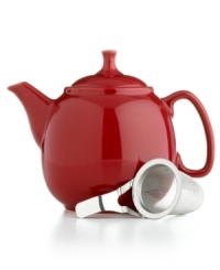 Full of charm, this classic teapot beckons you to invite friends and family over for an old-fashioned tea time. The unique notes and subtle hints of your favorite teas are expertly drawn out by the stainless steel infuser. Full of charm, this classic teapot beckons you to invite friends and family over for an old-fashioned tea time. The unique notes and subtle hints of your favorite teas are expertly drawn out by the stainless steel infuser.