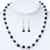 18 Blue & White 7-8mm Freshwater Pearl Necklace Earrings Set 18 Blue & White 7-8mm Freshwater Pearl Necklace Earrings Set