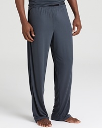 Super-soft modal is blended for a bit of stretch to give you a restful sleep night after night. Super-soft modal is blended for a bit of stretch to give you a restful sleep night after night.