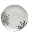 Bold florals inspired by 19th century Japanese textiles spring from these Chrysanthemum dinner plates of this set of striking, graphic and stylish dinnerware. The dishes feature a bouquet of cream, charcoal and gold on everyday fine china that offers the cool, modern look and unparalleled durability of Denby.