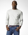 Long-sleeved t-shirt, cut for a comfortable, classic fit.