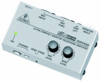 Behringer MA400 Monitor Headphone Amplifier Behringer MA400 Monitor Headphone Amplifier