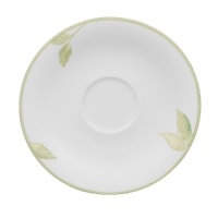 The Green Garland collection is composed of pure white fine china. Each piece features a light, fresh floral treatment in soft shades of green and yellow. Shape is always important and Villeroy & Boch, offering tableware pieces in this collection in round or oblong to create a decidedly modern approach.