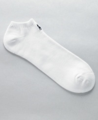 Offered in extended sizes, these sporty low socks offer unmatched comfort and a streamlined cut for a superior workout. Offered in extended sizes, these sporty low socks offer unmatched comfort and a streamlined cut for a superior workout.
