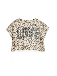 THE LOOKSheer cheetah print in frontBeaded Love print in frontSheer lace backTHE MATERIALPolyesterCARE & ORIGINMachine washMade in USA THE LOOKSheer cheetah print in frontBeaded Love print in frontSheer lace backTHE MATERIALPolyesterCARE & ORIGINMachine washMade in USA