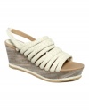 For a fresh look with a lots of height, slip on Donald J Pliner's Finn Tubular flatform sandals.