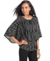 Your date night wardrobe dilemma is solved--this Style&co. petite top transitions easily from a day at the office to a night on the town thanks to its sophisticated-but-sexy silhouette. Your date night wardrobe dilemma is solved--this Style&co. petite top transitions easily from a day at the office to a night on the town thanks to its sophisticated-but-sexy silhouette.