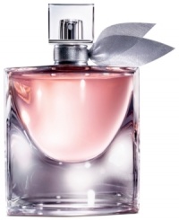 La vie est belle, a French expression meaning Life is beautiful; the manifesto of a new era. Universal yet personal, Lancôme's femininity is a choice embraced by women, not an imposed standard. The choice to live one's life and fill it with beauty. Your own way. Lancôme has long fostered this conviction, and shares it today with all women in the form of an exceptional creation. The fragrance of joyful femininity and happiness. The fragrance that makes life more beautiful. La vie est belle introduces a new olfactive story, the first ever iris gourmand. The juice is made with the most precious natural ingredients, a modern interpretation of an oriental fragrance with a twist of gourmand. It entwines the elegance of iris with the strength of Patchouli and the sweetness of a gourmand blend; for an incredible scent with depth and complexity. La vie est belle, a French expression meaning Life is beautiful; the manifesto of a new era. Universal yet personal, Lancôme's femininity is a choice embraced by women, not an imposed standard. The choice to live one's life and fill it with beauty. Your own way. Lancôme has long fostered this conviction, and shares it today with all women in the form of an exceptional creation. The fragrance of joyful femininity and happiness. The fragrance that makes life more beautiful. La vie est belle introduces a new olfactive story, the first ever iris gourmand. The juice is made with the most precious natural ingredients, a modern interpretation of an oriental fragrance with a twist of gourmand. It entwines the elegance of iris with the strength of Patchouli and the sweetness of a gourmand blend; for an incredible scent with depth and complexity.