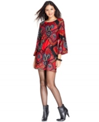 Sunny Leigh's paisley-print shift dress looks stunning with tights and booties! Sunny Leigh's paisley-print shift dress looks stunning with tights and booties!