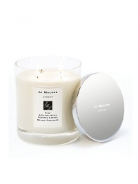 Savor the season with Pine & Eucalyptus, a limited-edition scent from Jo Malone that captures the essence of winter. The crisp aroma of sweet pine is woven with velvety eucalyptus to create a revitalising ambience. The Pine & Eucalyptus Luxury Candle envelops a room and lingers for hours to create an ambience of warmth, sophistication and style. It is the ultimate luxury. Burn time about 230 hours. Savor the season with Pine & Eucalyptus, a limited-edition scent from Jo Malone that captures the essence of winter. The crisp aroma of sweet pine is woven with velvety eucalyptus to create a revitalising ambience. The Pine & Eucalyptus Luxury Candle envelops a room and lingers for hours to create an ambience of warmth, sophistication and style. It is the ultimate luxury. Burn time about 230 hours.