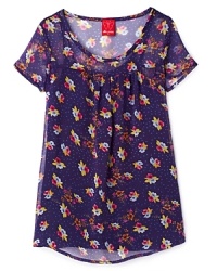 Lightweight chiffon and a floral print elevate this too-pretty tee to everyday chic. Lightweight chiffon and a floral print elevate this too-pretty tee to everyday chic.