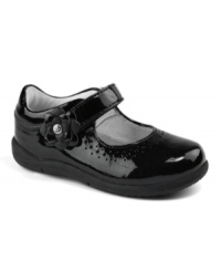 The SRT Aubree is one shoe she can truly wear anywhere. From the playground to a birthday party, her fancy feet will look great and feel great thanks to Sensory Response Technology to cushion and keep feet cool. The SRT Aubree is one shoe she can truly wear anywhere. From the playground to a birthday party, her fancy feet will look great and feel great thanks to Sensory Response Technology to cushion and keep feet cool.