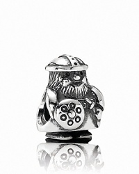 A courageous Viking is depicted in detail in sterling silver. Charm by PANDORA. A courageous Viking is depicted in detail in sterling silver. Charm by PANDORA.
