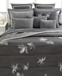 This Vera Wang Charcoal Flower decorative pillow is the perfect finishing touch to your bedding ensemble. A sophisticated diamond quilted landscape and envelope closure provide a chic effect. This Vera Wang Charcoal Flower decorative pillow is the perfect finishing touch to your bedding ensemble. A sophisticated diamond quilted landscape and envelope closure provide a chic effect.