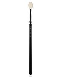 For shading or blending of colour or creamy products. This brush has fine, densely packed fibers that are arranged in an oval shape. M.A.C professional brushes are hand-sculpted and assembled using the finest quality materials. They feature birch, linden and ramin wood handles, nickel-plated brass ferrules. For shading or blending of colour or creamy products. This brush has fine, densely packed fibers that are arranged in an oval shape. M.A.C professional brushes are hand-sculpted and assembled using the finest quality materials. They feature birch, linden and ramin wood handles, nickel-plated brass ferrules.