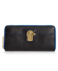 Feel perfectly pulled together with this ultra-organized wallet from Juicy Couture. Posh, golden keylock is poised against the JC and crown embossed leather, while well-organized interior compartments keep cash, cards and lip gloss in place. Feel perfectly pulled together with this ultra-organized wallet from Juicy Couture. Posh, golden keylock is poised against the JC and crown embossed leather, while well-organized interior compartments keep cash, cards and lip gloss in place.