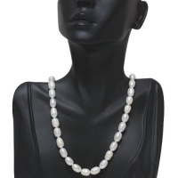 17 Stunning 10-11mm Genuine Freshwater Cultured Pearl Necklace 17 Stunning 10-11mm Genuine Freshwater Cultured Pearl Necklace
