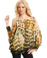 Voluminous and earthy, Jessica Simpson's split sleeve top makes a big style statement. Voluminous and earthy, Jessica Simpson's split sleeve top makes a big style statement.