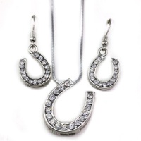 Cowgirl Lucky Western Horseshoe Horse Shoe Charm Pendant Necklace & Earrings 2-piece Set Jewelry Cowgirl Lucky Western Horseshoe Horse Shoe Charm Pendant Necklace & Earrings 2-piece Set Jewelry