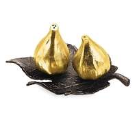 For Michael Aram, the image of figs invokes the world of Northern California and its spectacular wine country. The Fig Leaf Collection celebrates the art of elegant outdoor entertaining. The collection mixes acacia wood in warm, golden tones with oxidized bronze. For Michael Aram, the image of figs invokes the world of Northern California and its spectacular wine country. The Fig Leaf Collection celebrates the art of elegant outdoor entertaining. The collection mixes acacia wood in warm, golden tones with oxidized bronze.