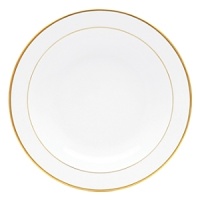 Palmyre provides the ideal backdrop for personal creativity. Able to set a refined table with its understated beauty or by creating a personalized setting when paired with another Bernardaud collection.