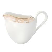 The Samarkand bone china collection by Villeroy & Boch combines stylish, exotic elements with timeless elegance. Precious golden bands and chains decorate this pure white bone china pattern. Warm ivory tones add a harmonious touch. Mix and match with coordinating Mosaic-designed pieces for a look that is truly your own. The Samarkand bone china collection by Villeroy & Boch combines stylish, exotic elements with timeless elegance. Precious golden bands and chains decorate this pure white bone china pattern. Warm ivory tones add a harmonious touch. Mix and match with coordinating Mosaic-designed pieces for a look that is truly your own.