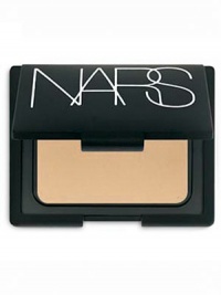 This pressed powder has a soft, silky feel with no build-up or residue. Made in USA. This pressed powder has a soft, silky feel with no build-up or residue. Made in USA.