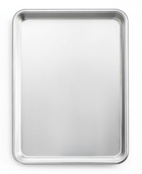 Bake with the best. Spread out the heat with a natural aluminum baking sheet that fits snugly into your pans and cleans up quick in the dishwasher. Limited lifetime warranty. Bake with the best. Spread out the heat with a natural aluminum baking sheet that fits snugly into your pans and cleans up quick in the dishwasher. Limited lifetime warranty.