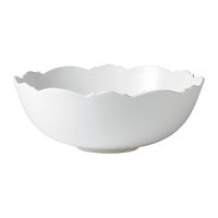 The Baroque collection from Jasper Conran at Wedgwood introduces a new silhouette, influenced by the architectural curves of classic baroque arches and medallions. The Baroque collection from Jasper Conran at Wedgwood introduces a new silhouette, influenced by the architectural curves of classic baroque arches and medallions.