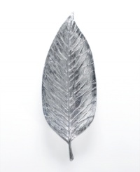 Serve the main course in natural splendor with this large, aluminum Leaf platter. With a realistic texture and stem to evoke life outside your window. Serve the main course in natural splendor with this large, aluminum Leaf platter. With a realistic texture and stem to evoke life outside your window.