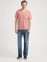 A classic straight-leg fit with traditional details and stitching in an aged wash for a vintage, worn-in look.Five-pocket styleInseam, about 34CottonMachine washImported A classic straight-leg fit with traditional details and stitching in an aged wash for a vintage, worn-in look.Five-pocket styleInseam, about 34CottonMachine washImported