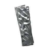 Designed by Dror Benshetrit in collaboration with the Jewish Museum of New York, this Mezuzah incorporates the letter shin into the textured surface. Designed by Dror Benshetrit in collaboration with the Jewish Museum of New York, this Mezuzah incorporates the letter shin into the textured surface.