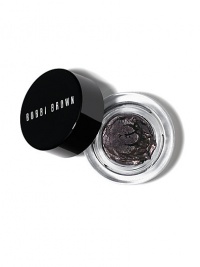 This innovative eyeliner offers the precision of liquid liner and the ease of a gel-based formula. Color is long-wearing and water-resistant. Can be used to create subtle to dramatic looks. This innovative eyeliner offers the precision of liquid liner and the ease of a gel-based formula. Color is long-wearing and water-resistant. Can be used to create subtle to dramatic looks.