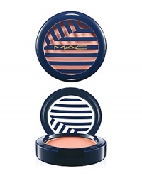 Color for the cheeks and face in a satin finish. Comes in a nautical blue and white striped compact. Limited edition. Color for the cheeks and face in a satin finish. Comes in a nautical blue and white striped compact. Limited edition.
